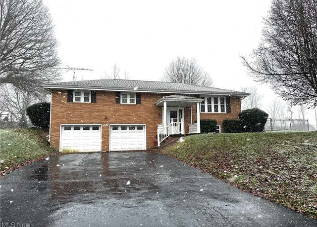 Property at 50541 Sharon Dr, East Liverpool, OH 43920, 3 beds, 3 baths