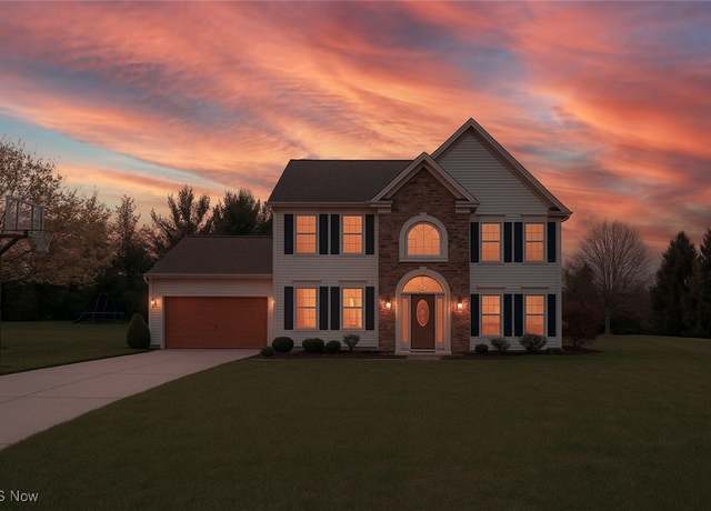 Property at 8638 Graham Cir, Olmsted Falls, OH 44138, 4 beds, 3.5 baths