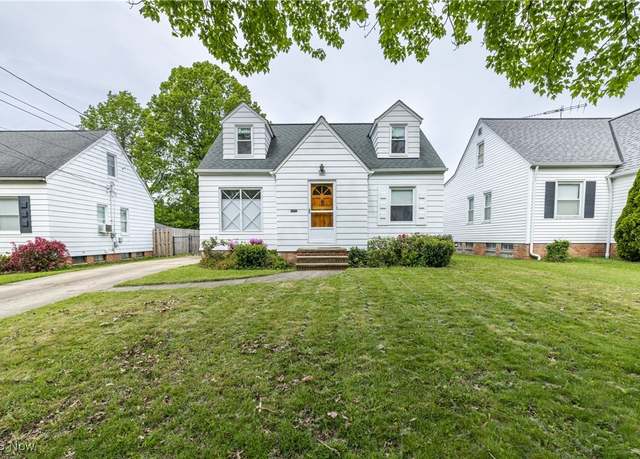 Property at 1248 Irene Rd, Lyndhurst, OH 44124, 3 beds, 1 bath