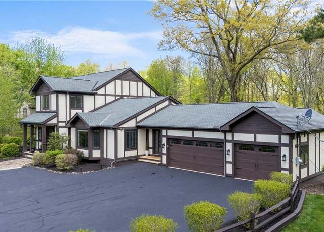 Property at 35425 Miles Rd, Moreland Hills, OH 44022, 4 beds, 4 baths