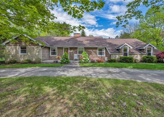 Property at 8665 Johnnycake Ridge Rd, Mentor, OH 44060, 5 beds, 2 baths