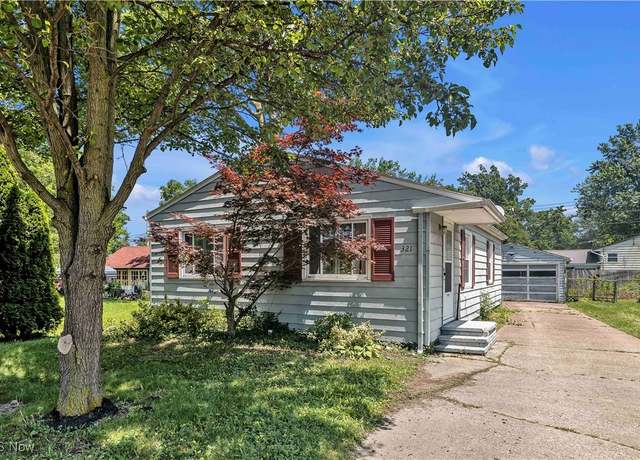 Property at 321 Overlook Rd, Vermilion, OH 44089, 3 beds, 1 bath