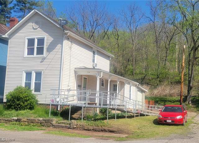 Property at 779 Buckeye Ave, Marietta, OH 45750, 2 beds, 1 bath