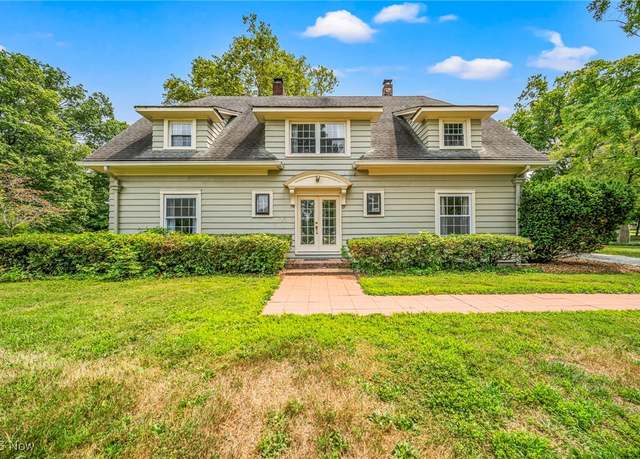 Property at 31 Fairfield Rd, Painesville, OH 44077, 7 beds, 3.5 baths