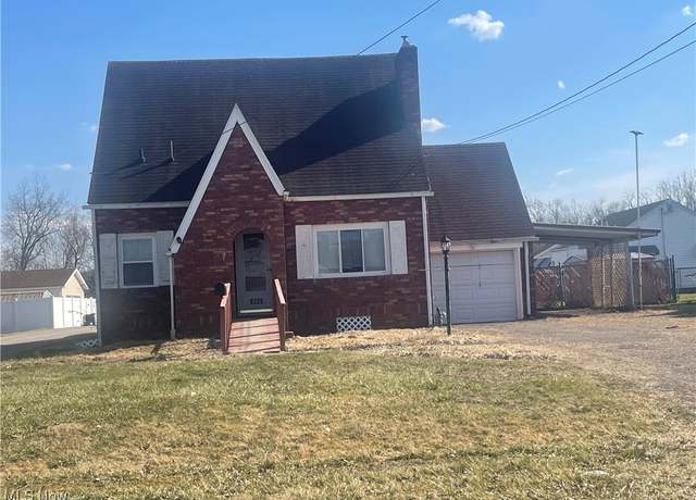 Property at 805 Elder St, Parkersburg, WV 26101, 3 beds, 1.5 baths