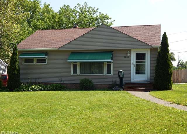 Property at 5263 Melody Ln, Willoughby, OH 44094, 3 beds, 2 baths