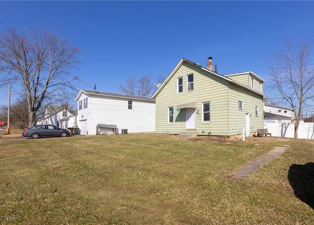 Property at 41957 N Ridge Rd, Elyria, OH 44035, 3 beds, 1 bath