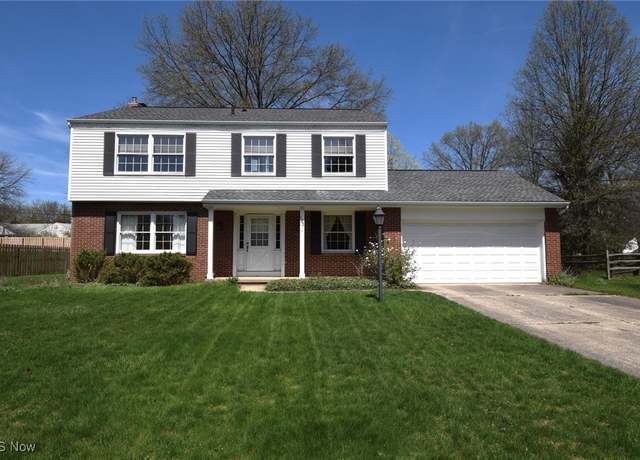 Property at 123 W Case Dr, Hudson, OH 44236, 4 beds, 2.5 baths