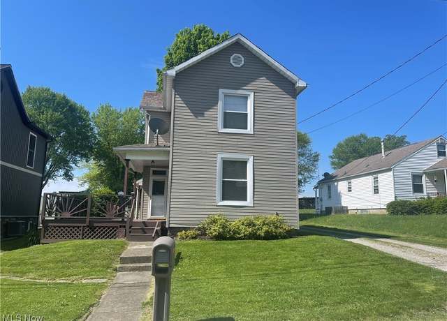 Property at 80 N Montague Ave, Zanesville, OH 43701, 2 beds, 1.5 baths