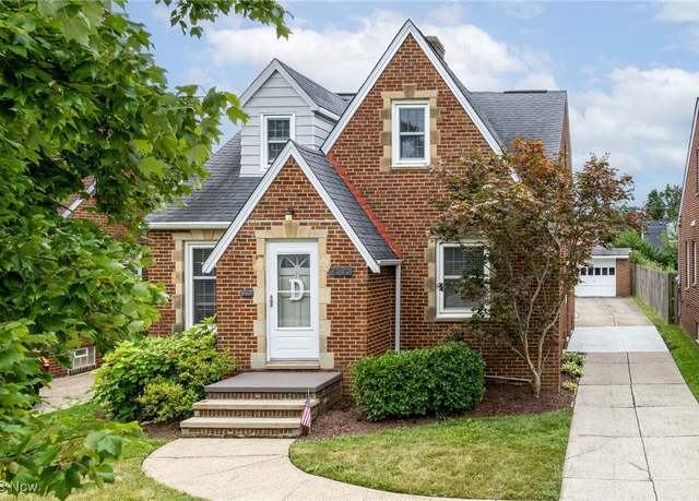 Property at 7503 Dartworth Dr, Parma, OH 44129, 4 beds, 1.5 baths