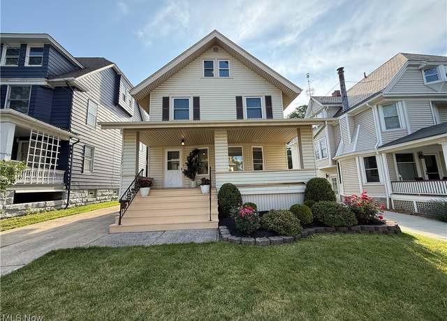 Property at 1352 Lakeland Ave, Lakewood, OH 44107, 5 beds, 2.5 baths