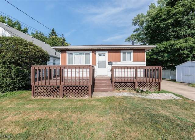 Property at 1239 Murray Ave, Akron, OH 44310, 3 beds, 1 bath