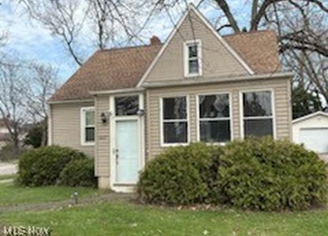 Property at 3227 W 140, Cleveland, OH 44111, 3 beds, 2 baths