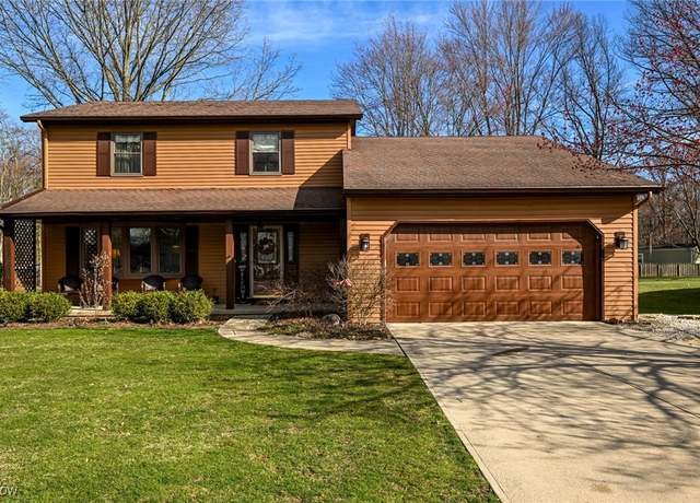 Property at 26788 Skyline Dr, Olmsted Township, OH 44138, 3 beds, 2 baths