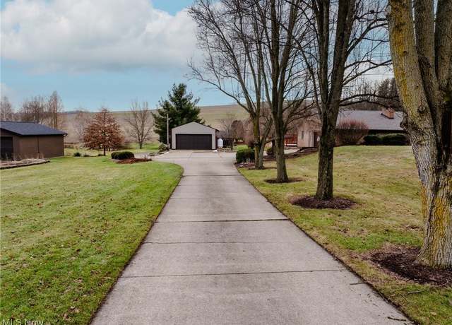 Property at 4196 NW Schneiders Crossing Rd, Dover, OH 44622, 4 beds, 2.5 baths