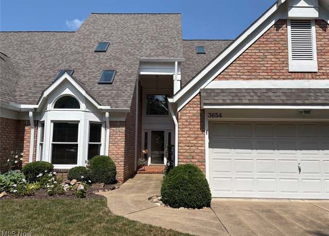 Property at 3654 Sparrow Pond Cir, Akron, OH 44333, 3 beds, 2.5 baths