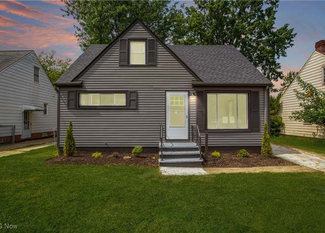 Property at 830 E 250th St, Euclid, OH 44132, 3 beds, 2 baths