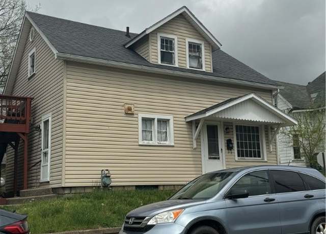 Property at 236 S 7th St, Coshocton, OH 43812, 6 beds, 5 baths
