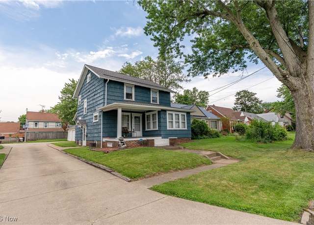 Property at 1611 27th St NW, Canton, OH 44709, 3 beds, 1.5 baths