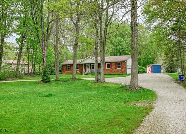 Property at 1463 Brimfield Dr, Kent, OH 44240, 3 beds, 2 baths