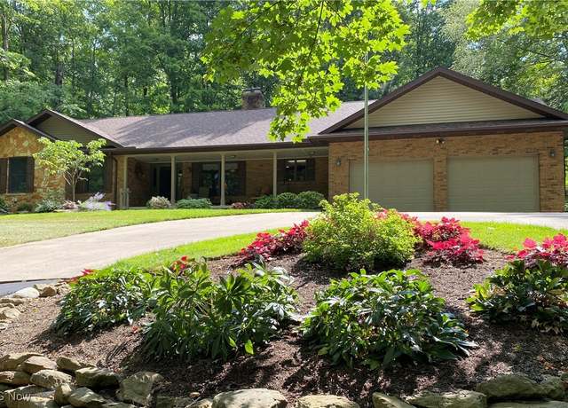 Property at 5008 Township Road 382, Berlin, OH 44654, 3 beds, 2.5 baths