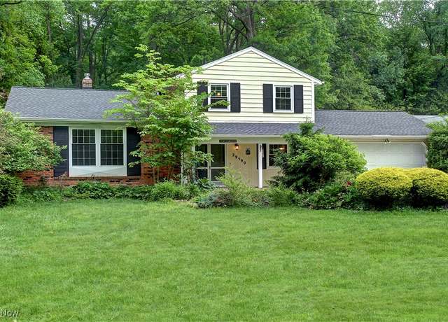 Property at 29590 Broxbourne Rd, North Olmsted, OH 44070, 4 beds, 1.5 baths
