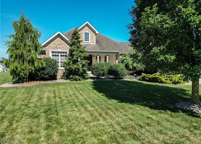 Property at 4290 Nicolina Way, Canfield, OH 44406, 3 beds, 2 baths