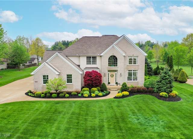 Property at 6972 Stagecoach Trl, Valley City, OH 44280, 4 beds, 4.5 baths