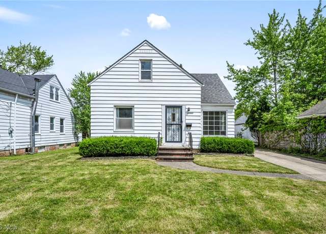 Property at 15507 Raymond St, Maple Heights, OH 44137, 3 beds, 1 bath