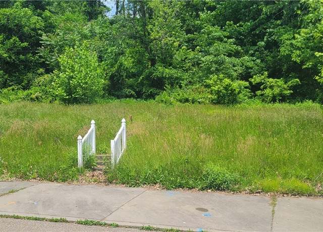 Property at 6289 S Water Street Ext SE, Uhrichsville, OH 44683
