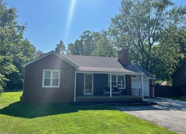Property at 852 Lloyd Rd, Wickliffe, OH 44092, 2 beds, 1 bath