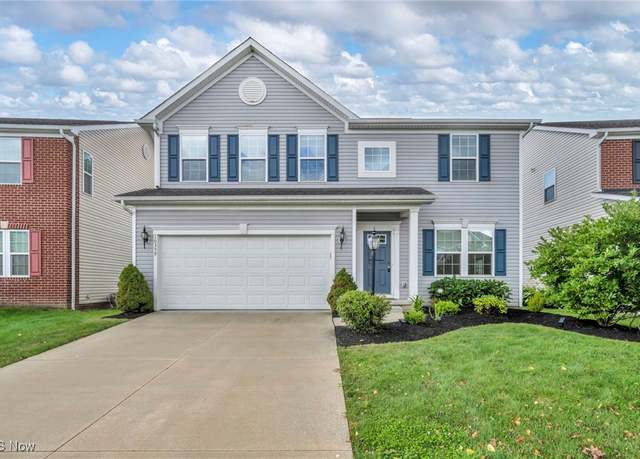 Property at 10359 Fox Hollow Cir, Twinsburg, OH 44087, 4 beds, 2.5 baths