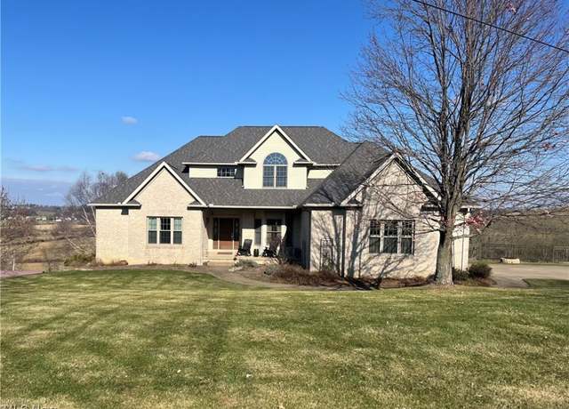 Property at 9659 Yoder Rd SW, Sugarcreek, OH 44681, 4 beds, 3.5 baths