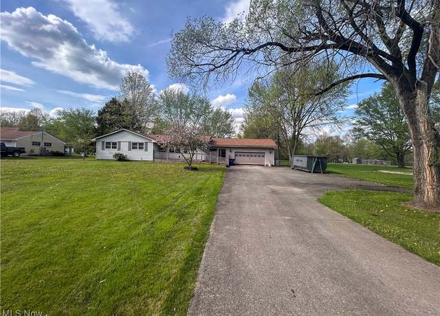 Property at 1557 W Park Ave, Niles, OH 44446, 3 beds, 1 bath