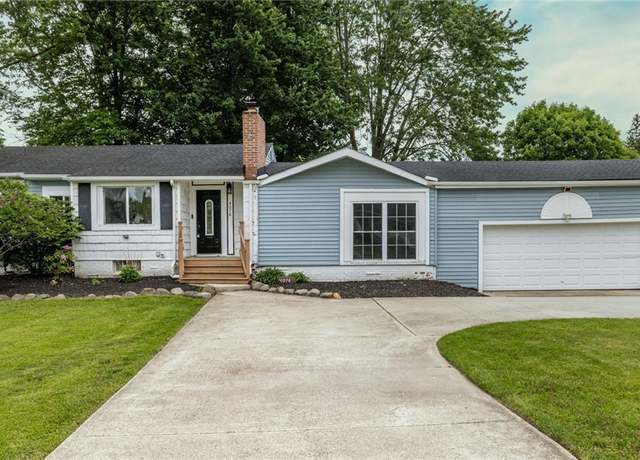 Property at 4076 Keller Hanna Dr, Brunswick, OH 44212, 3 beds, 2 baths