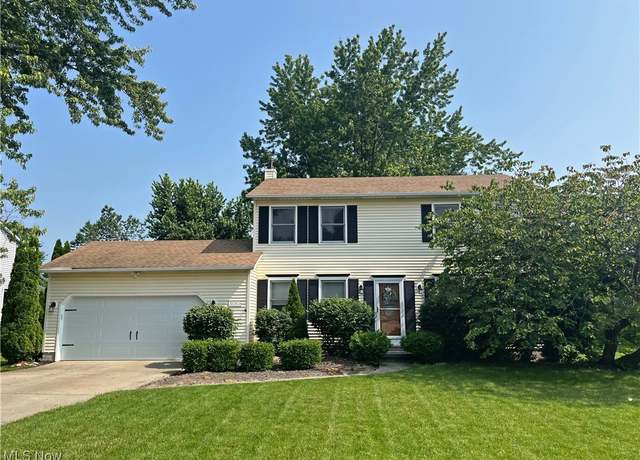 Property at 3061 Greenwich Ln, Brunswick, OH 44212, 4 beds, 1.5 baths