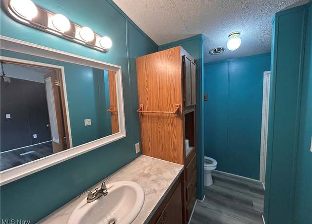 Property at 78790 Hamilton Ridge Rd, Freeport, OH 43973, 2 beds, 2 baths