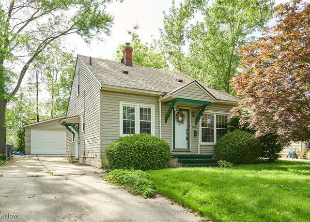Property at 2206 19th St, Cuyahoga Falls, OH 44223, 3 beds, 2 baths