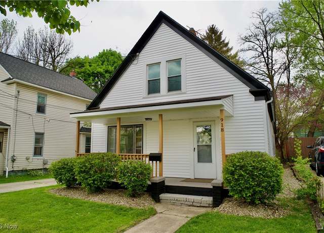 Property at 918 Pitkin Ave, Akron, OH 44310, 3 beds, 1 bath