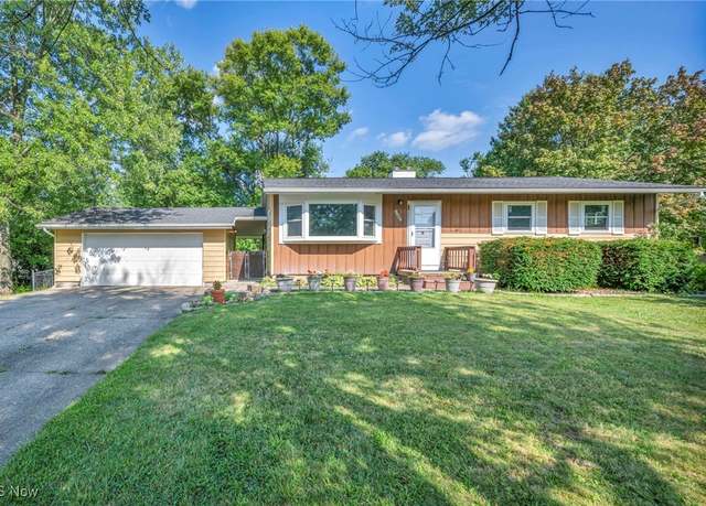 Property at 1393 Princeton Dr, Brunswick, OH 44212, 3 beds, 1.5 baths