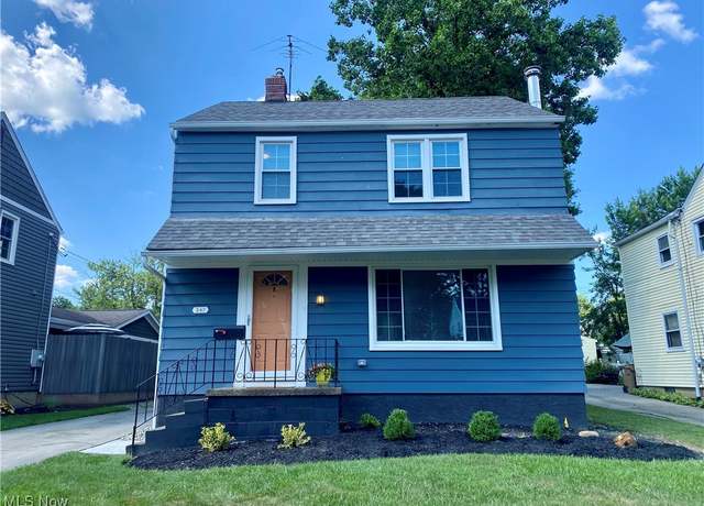 Property at 247 Monroe Ave, Cuyahoga Falls, OH 44221, 3 beds, 1 bath