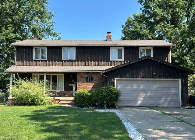 Property at 5193 Ashwood Dr, Lyndhurst, OH 44124, 4 beds, 2.5 baths
