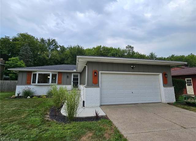 Property at 3678 Bramblewood Dr, Brunswick, OH 44212, 3 beds, 2.5 baths