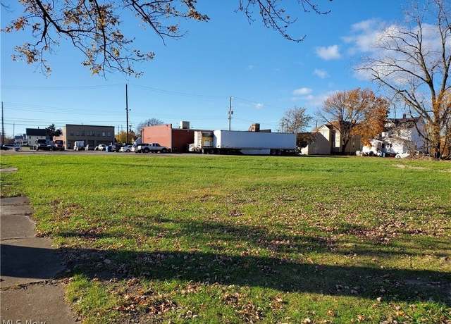 Property at V/L E 22nd St, Lorain, OH 44052