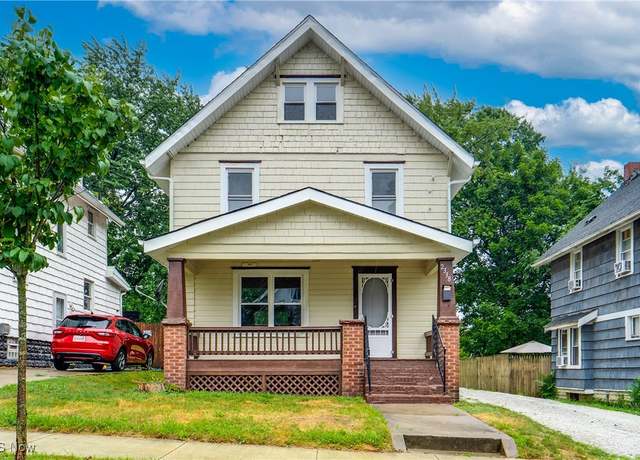 Property at 2338 16th St SW, Akron, OH 44314, 4 beds, 1 bath