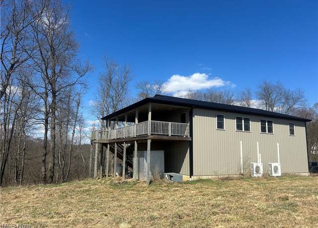 Property at 7255 Mitchell Ln, Adamsville, OH 43802, 2 beds, 1.5 baths
