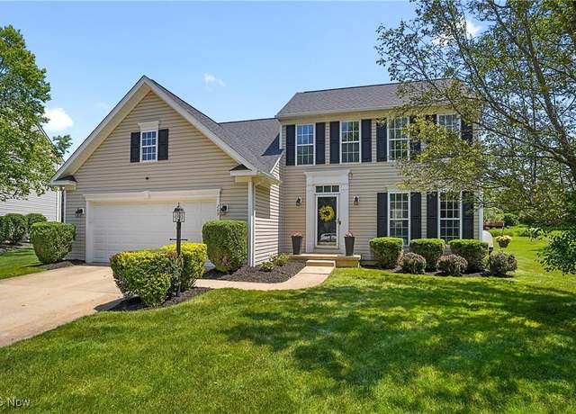 Property at 269 Brookledge Ln, Copley, OH 44321, 3 beds, 3.5 baths