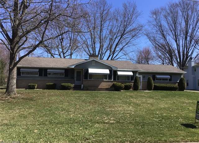 Property at 8121 Burgess Lake Dr, Poland, OH 44514, 3 beds, 2 baths