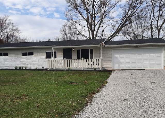 Property at 4117 St James Dr, Brunswick, OH 44212, 4 beds, 1.5 baths