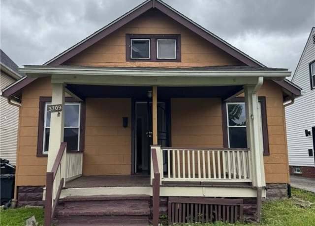 Property at 3709 E 153rd St, Cleveland, OH 44120, 4 beds, 1 bath